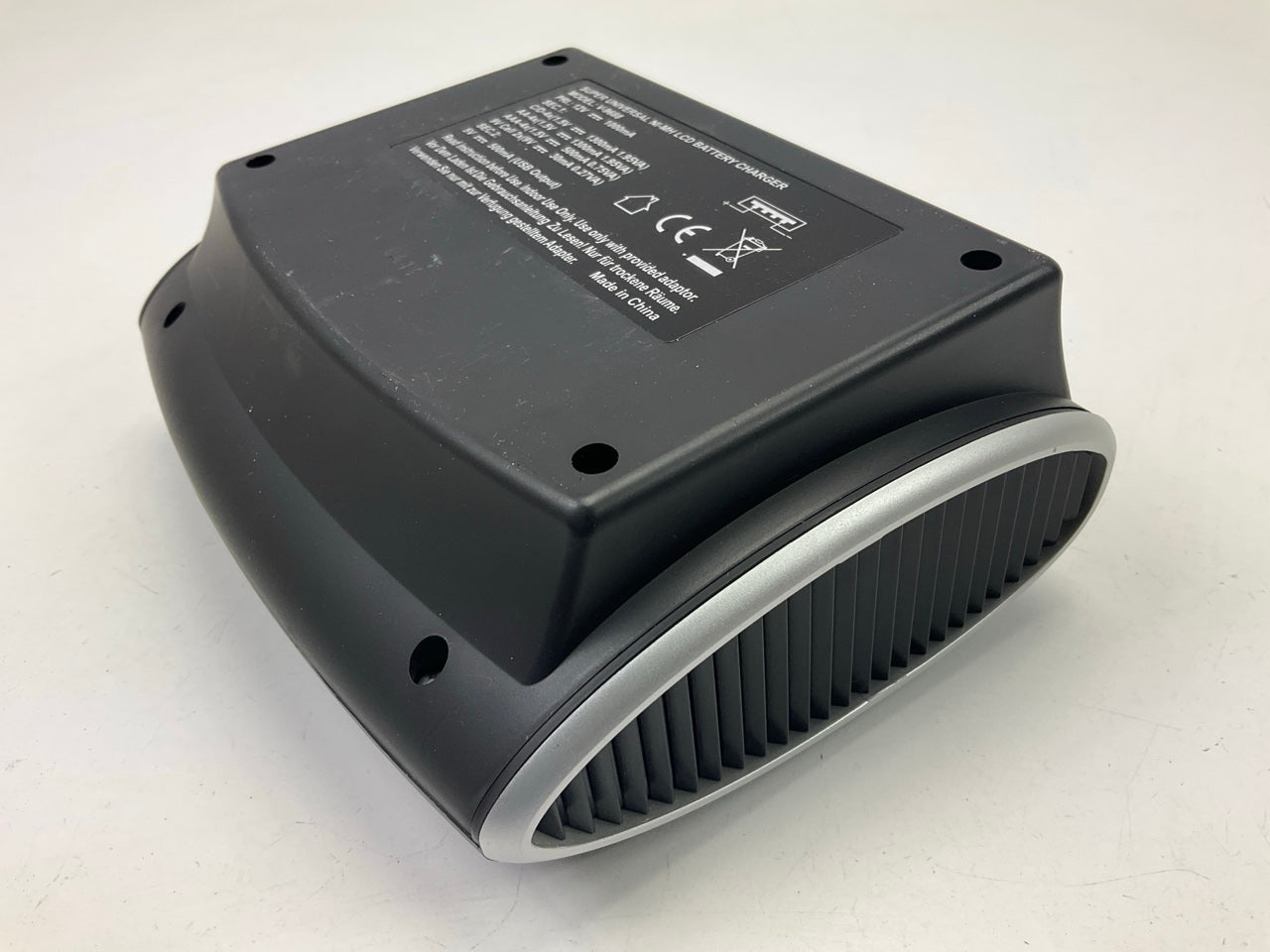 Tenergy T9688 Universal LCD Screen Battery Charger For AA/AAA/C/D/9V W/ USB Port