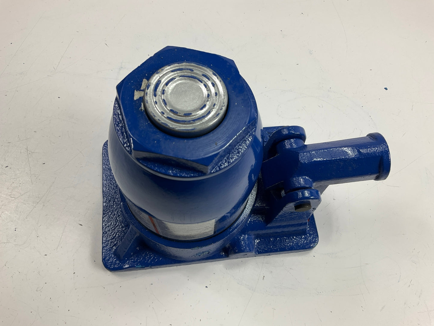 TEQ 3113 Automotive Bottle Jack 12 Ton Capacity, 6-5/8''-10'' Lift Range