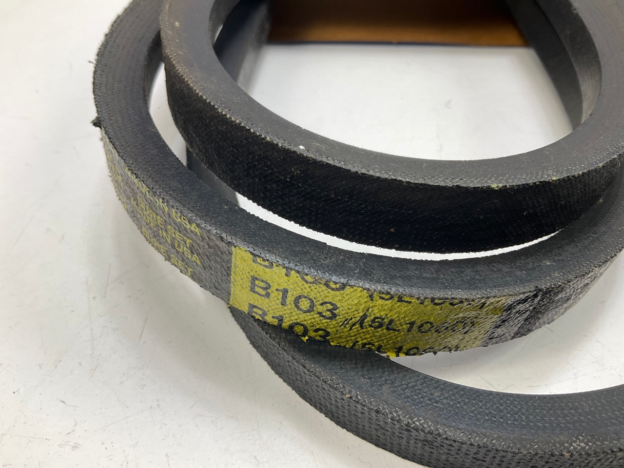 Thermoid B103 Industrial Accessory Drive Belt - 5/8'' X 106''