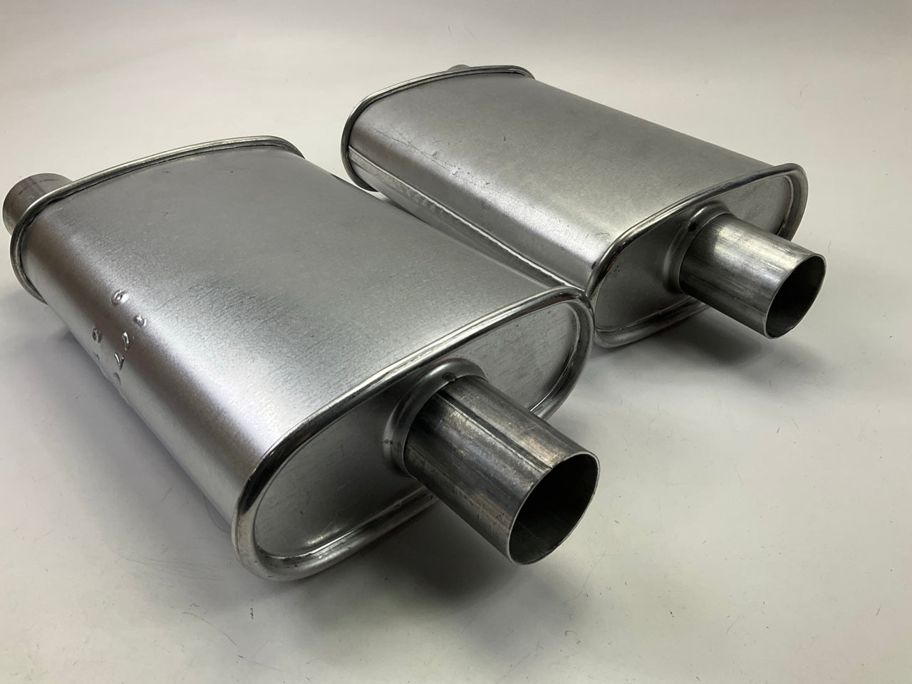 (2) Thrush 17702 Dual Exhaust Turbo Mufflers - 2.00'' In/Out, Offset, 20.0'' Long