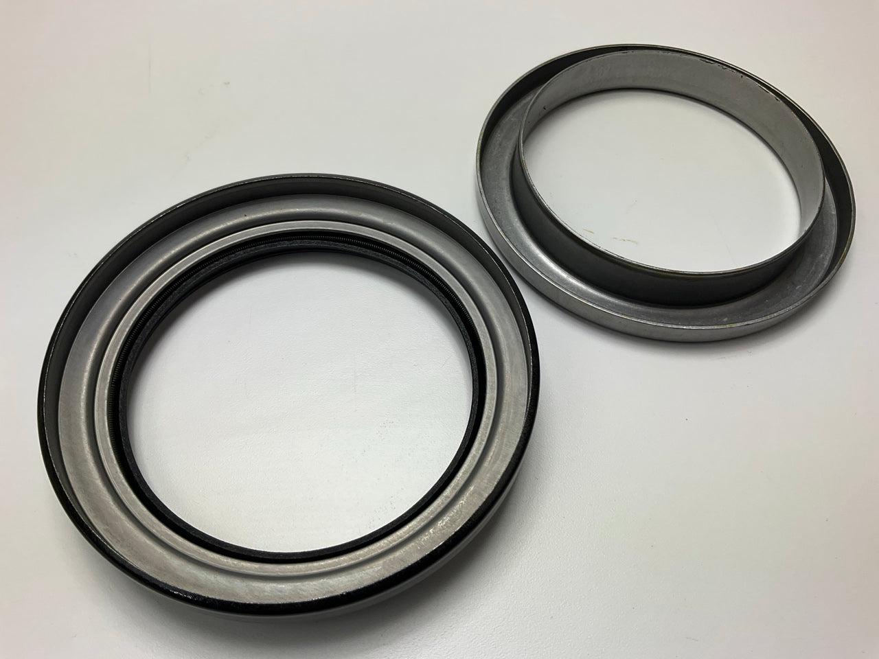 (2) Timken 11Y47672 Pro-Tect Leather Wheel End Seals Replaces Stemco 392-9131