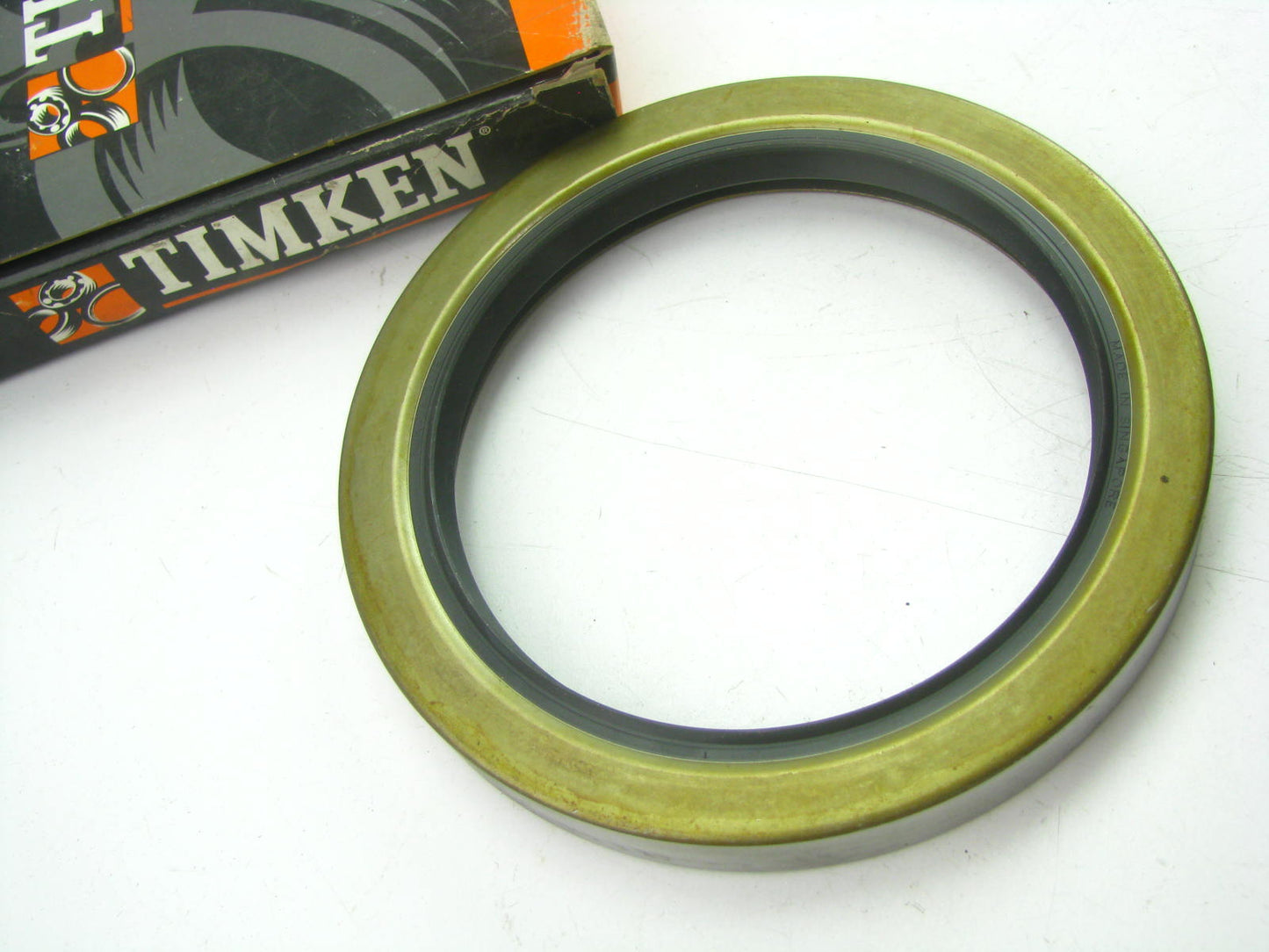 Timken 9128S Rear Wheel Seal - 5.506'' OD X 4.166'' ID X 0.6'' W