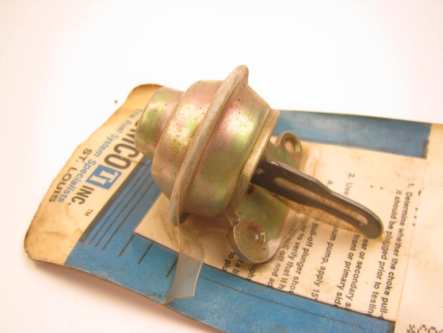 Tomco 7065 Carburetor Choke Pull-Off for 1975-1986 GM Rochester MV 1MV 1ME