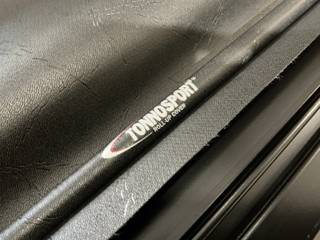 MISSING CLAMPS 22040149 Tonnosport Roll-Up Cover For 00-10 Dodge Dakota 63'' Bed