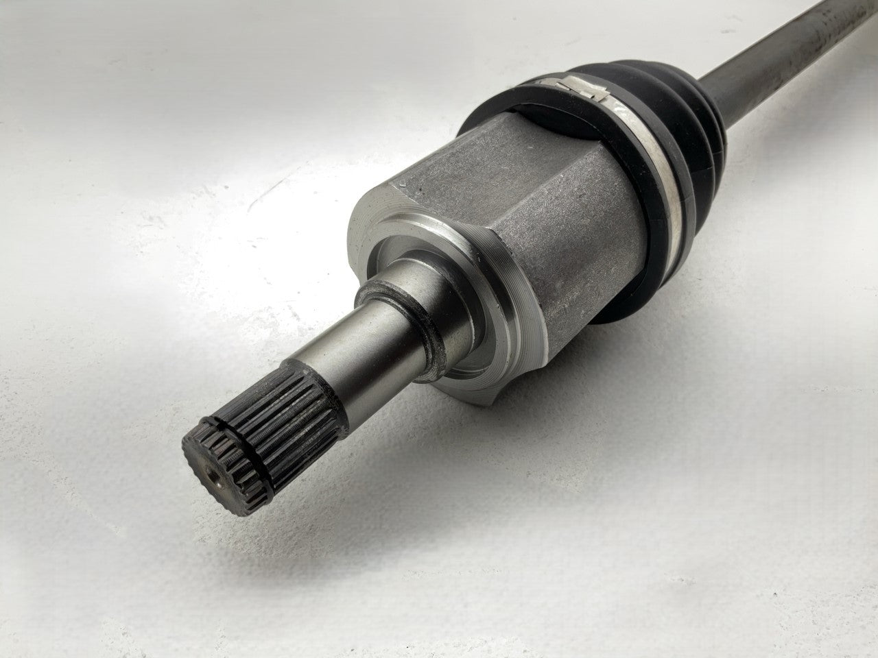 Tough One NCV75508 Front Right CV Axle Shaft Auto Trans For 2001-2005 Kia Rio