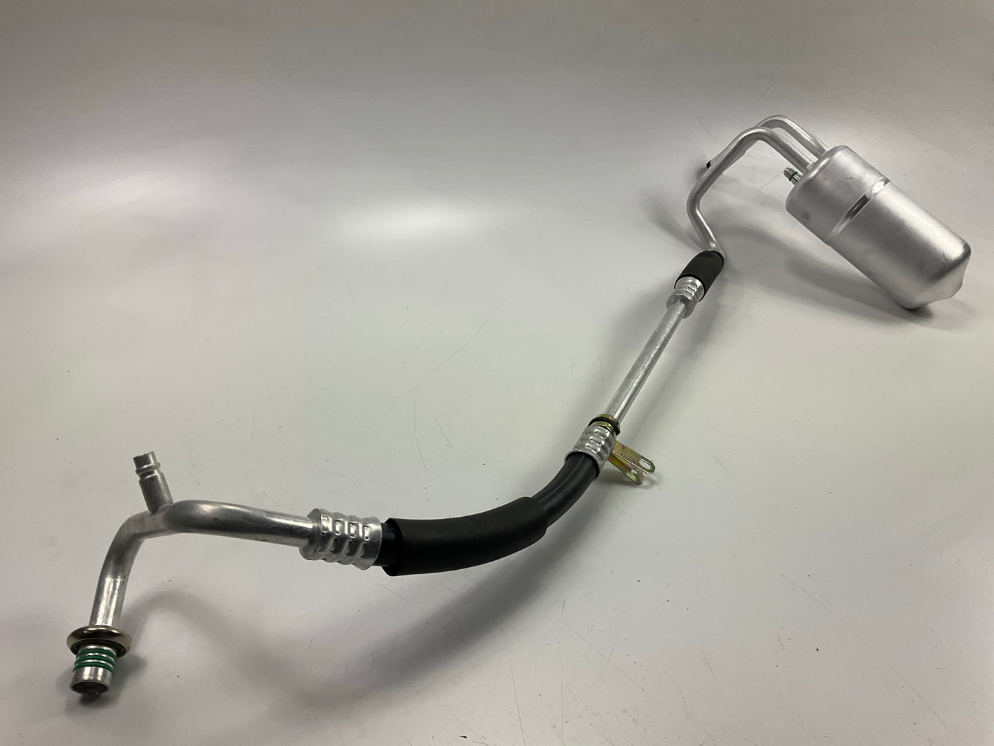 Tough One T55307 A/C Accumulator With Hose Assembly