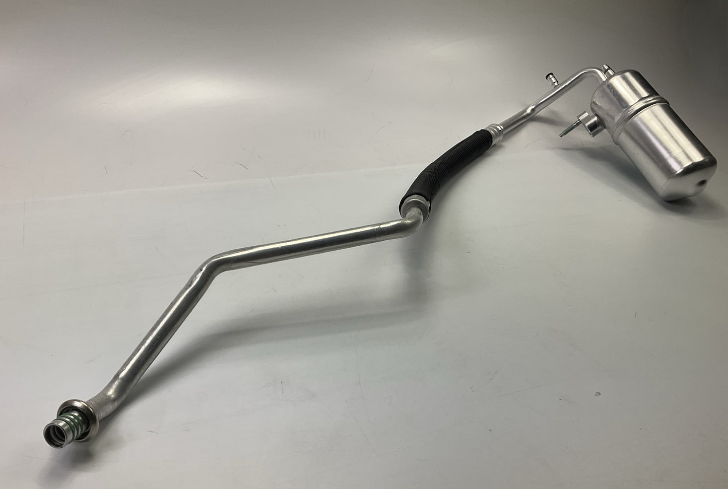 Tough One T56840 A/C Accumulator W/ Hose Assembly 1999-2003 Ford F-150 4.2L V6