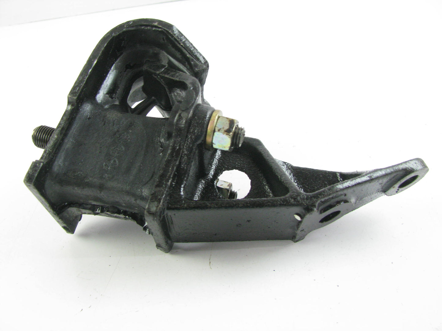 NOS GENUINE OEM Toyota 12301-13H00 R.H. Right Motor Mount For 1980-1982 Starlet