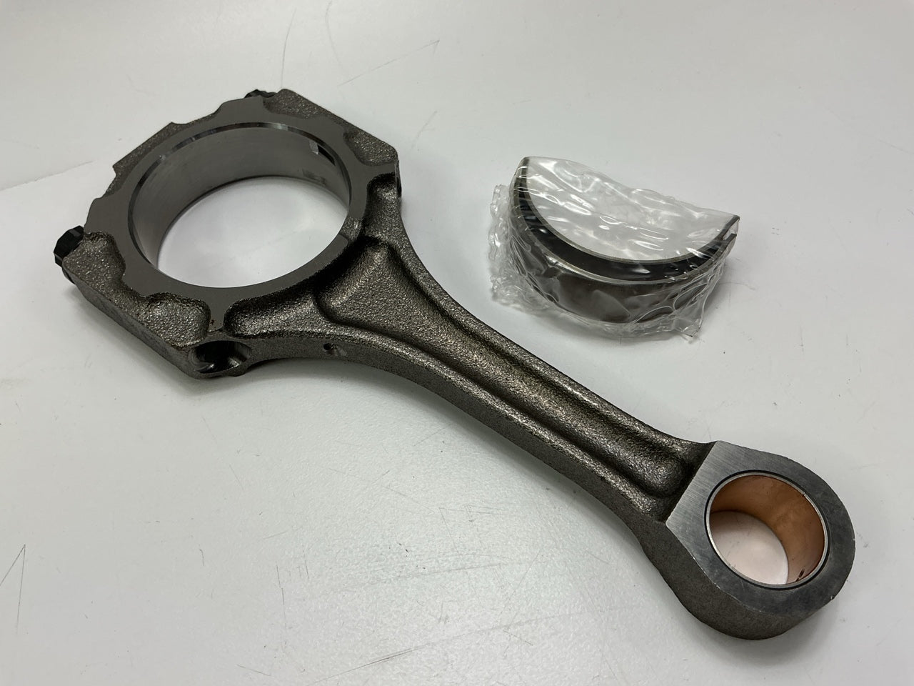 NEW OEM Toyota 13201-29525 STD Size Connecting Rod W/ Bearings 1MZ-FE, 3MZ-FE V6