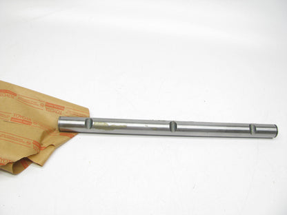 NOS - OEM 13901-76010 Rocker Arm Shaft For Toyota Forklift 4Y Engine