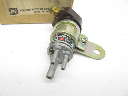 NOS OEM Carburetor Vacuum Switching Valve 17650-26030 1974-1979 Toyota Corolla