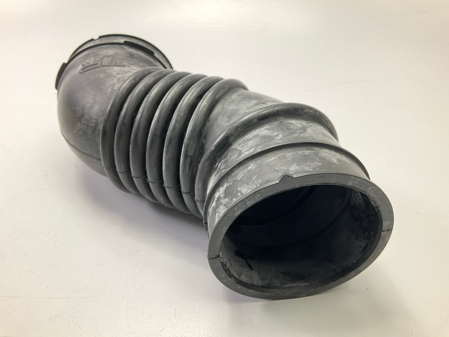 NEW GENUINE OEM Toyota 17881-0C080 Air Intake Hose - 2005-2012 Tacoma 2.7L 4-CYL