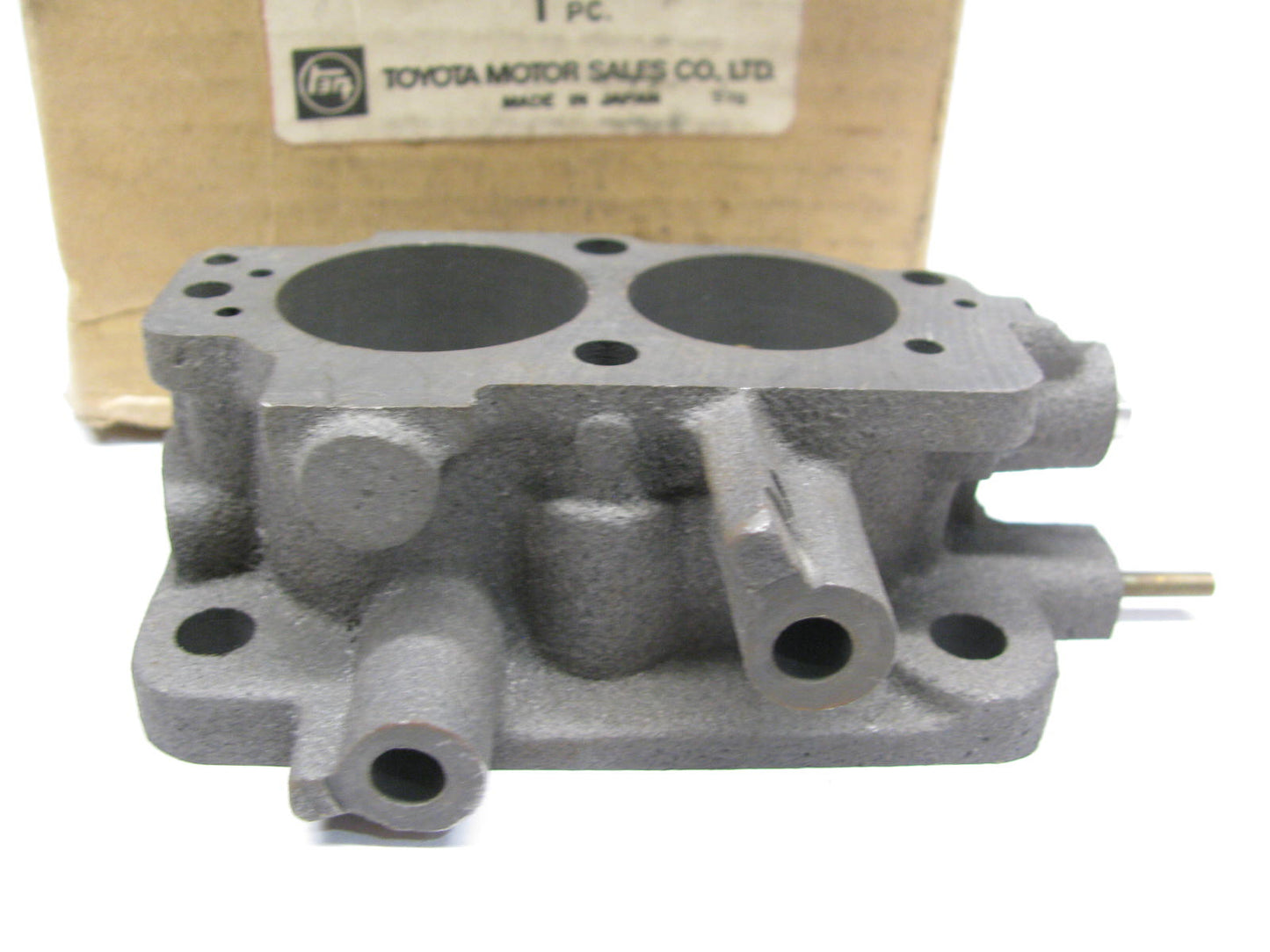 OEM Lower 2bbl Carburetor  Spacer  21113-26032 For 68-88 Toyota ????