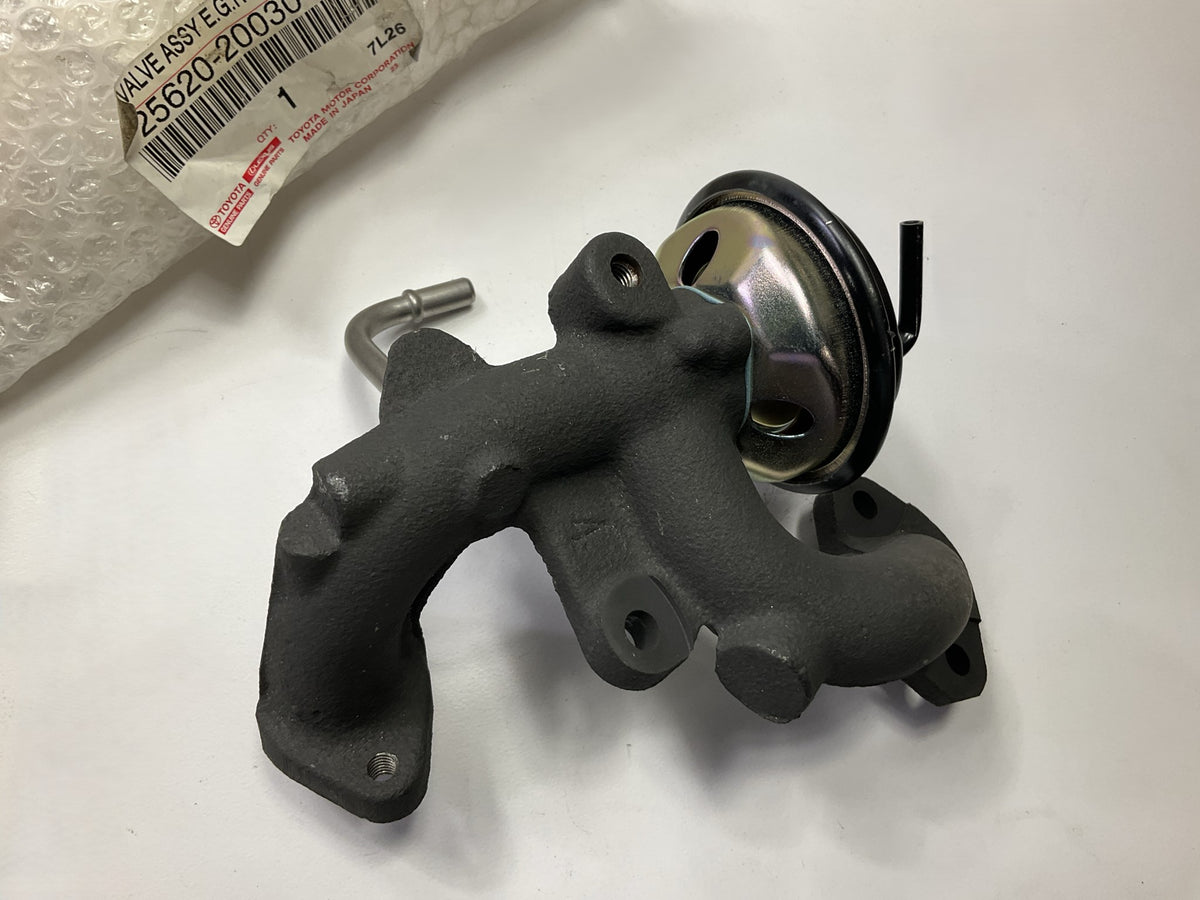 NEW GENUINE OEM Toyota 25620-20030 EGR Valve For 1997-2001 Lexus ES300