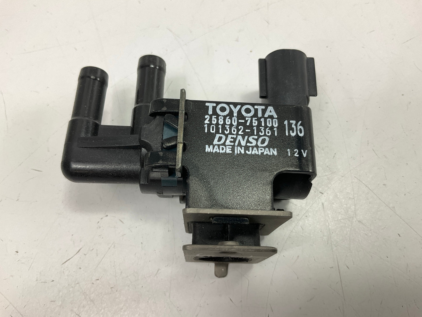 NEW OEM Toyota 25860-75100 Vapor Canister Purge Valve Solenoid Denso 101362-1361