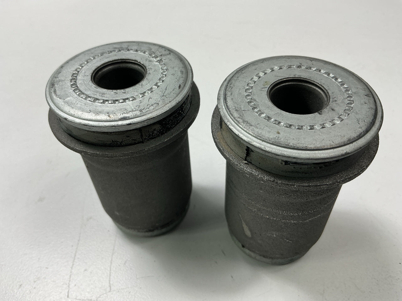 (2) NOS Toyota 48061-28020 Lower Control Arm Bushings For 1986-1989 Toyota Van