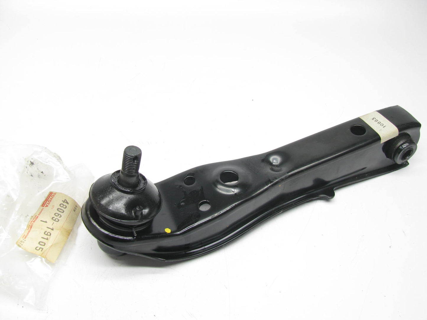 NEW - OEM Toyota Front Left Lower Control Arm 48069-19105 For 1983-1985 Corolla
