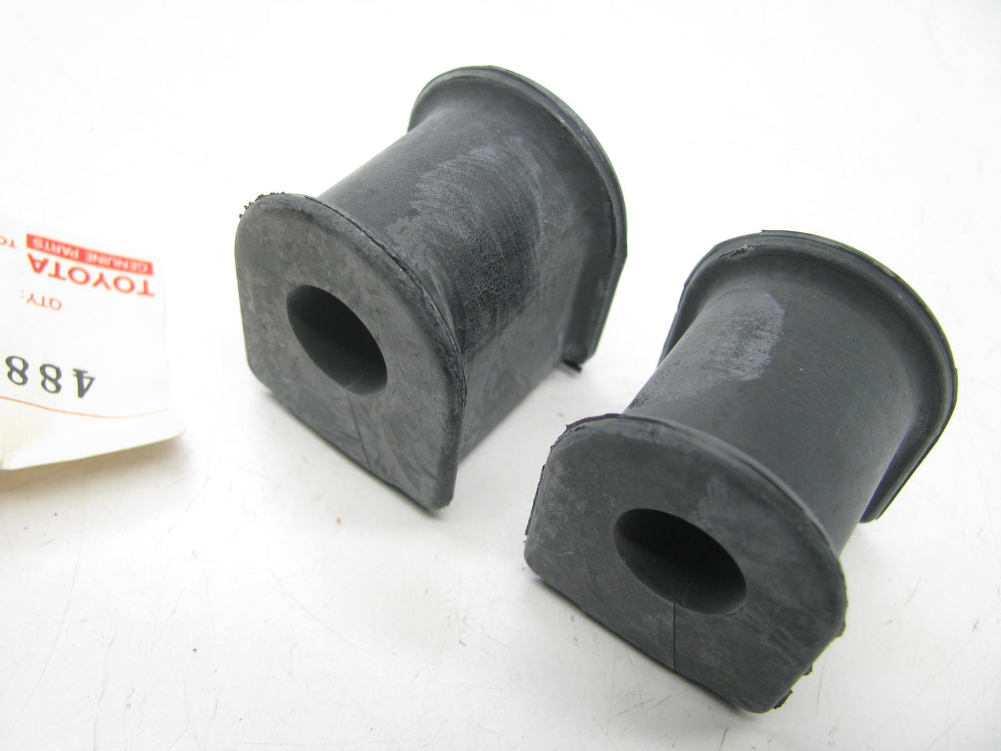 (2) NEW - OEM Toyota 48818-20040 Rear Sway Bar Bushing For 1984-1985 Camry
