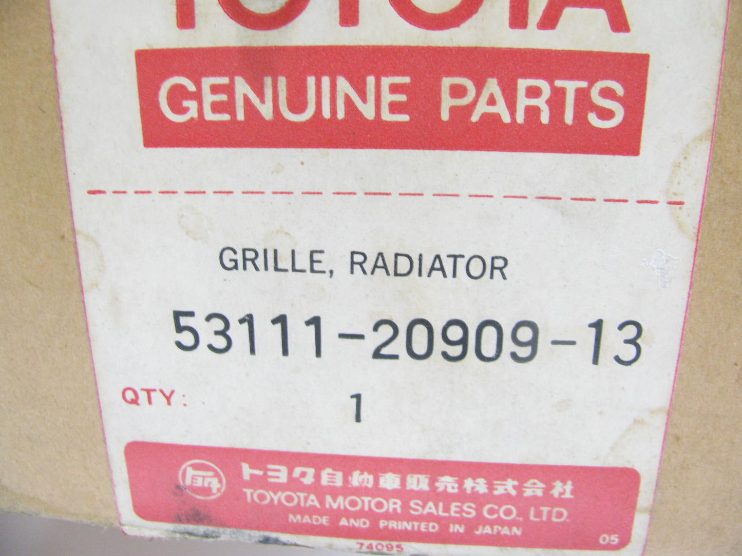 NOS 53111-20909-13 Radiator Grille OEM For 1975-1978 Toyota Corona
