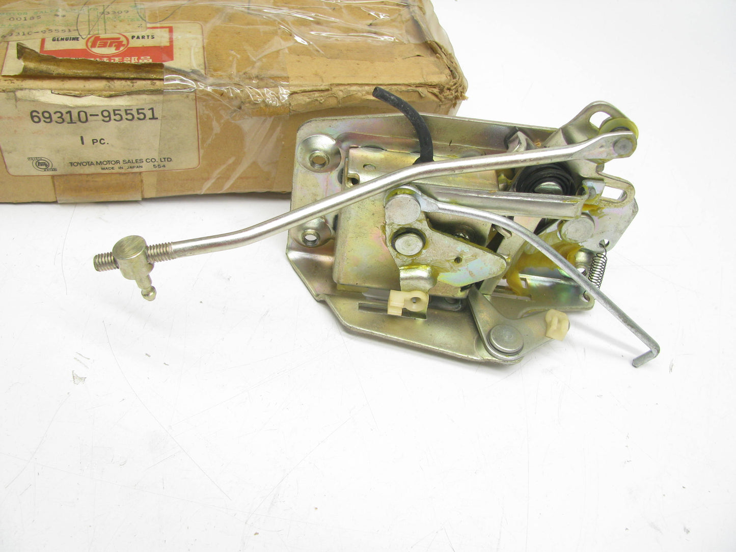 NOS OEM Toyota Door Lock Actuator 69310-95551