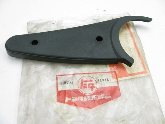 NOS OEM Drivers Seat Hinge Cover 72538-20020 For Various  Toyota