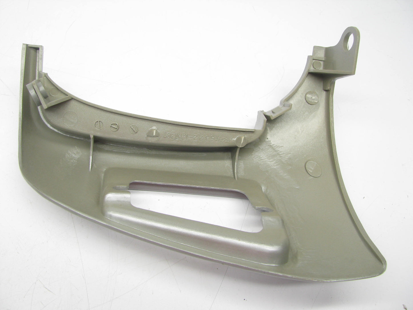 NOS - OEM Toyota 75622-19016 Front Left Fender Garnish 1970-1974 Corolla E20