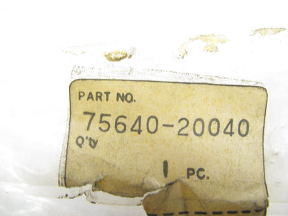 NOS OEM Trim Badge Emblem ( DELUXE ) 75640-20040 For TOYOTA