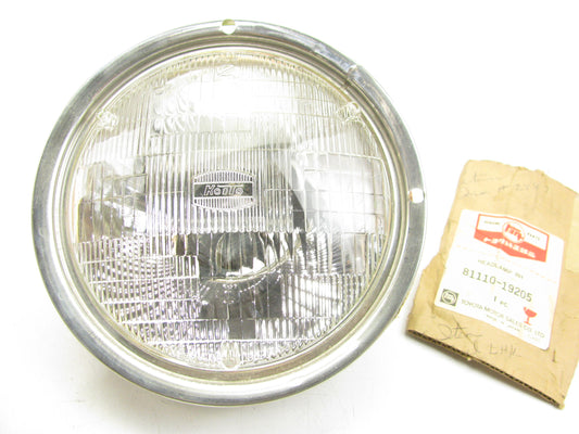 NOS OEM Toyota 81110-19205 Right Passengers Side Headlight Lamp & Retaining Ring