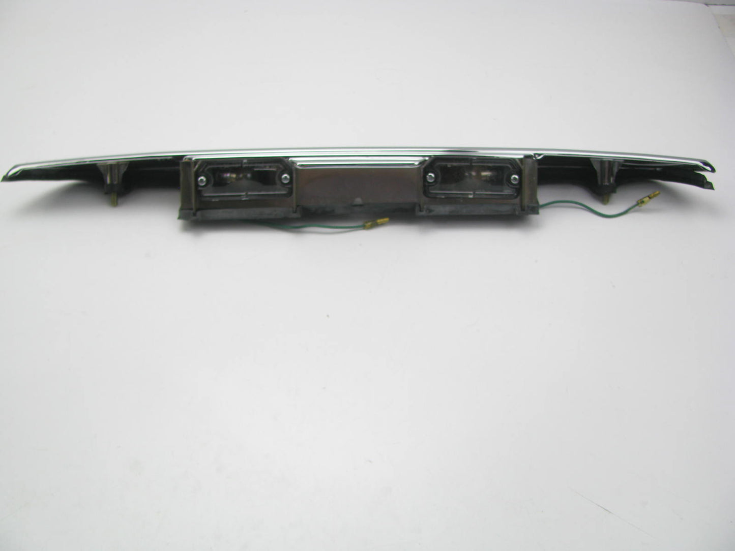 NOS OEM Toyota License Plate Light Lamp 81270-29175 - 1973-1978 Toyota Corona