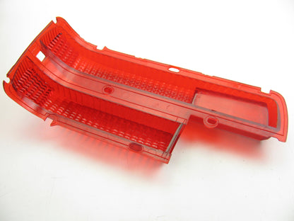 NOS OEM Toyota RH Rear Tail Light Lamp Lens 81551-20090