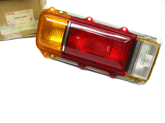 DAMAGED CORNER Toyota 81561-12151 Rear Left Tail Light Lamp 1970-74 Corolla KE20