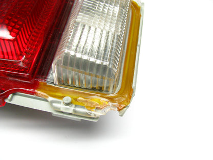 DAMAGED CORNER Toyota 81561-12151 Rear Left Tail Light Lamp 1970-74 Corolla KE20