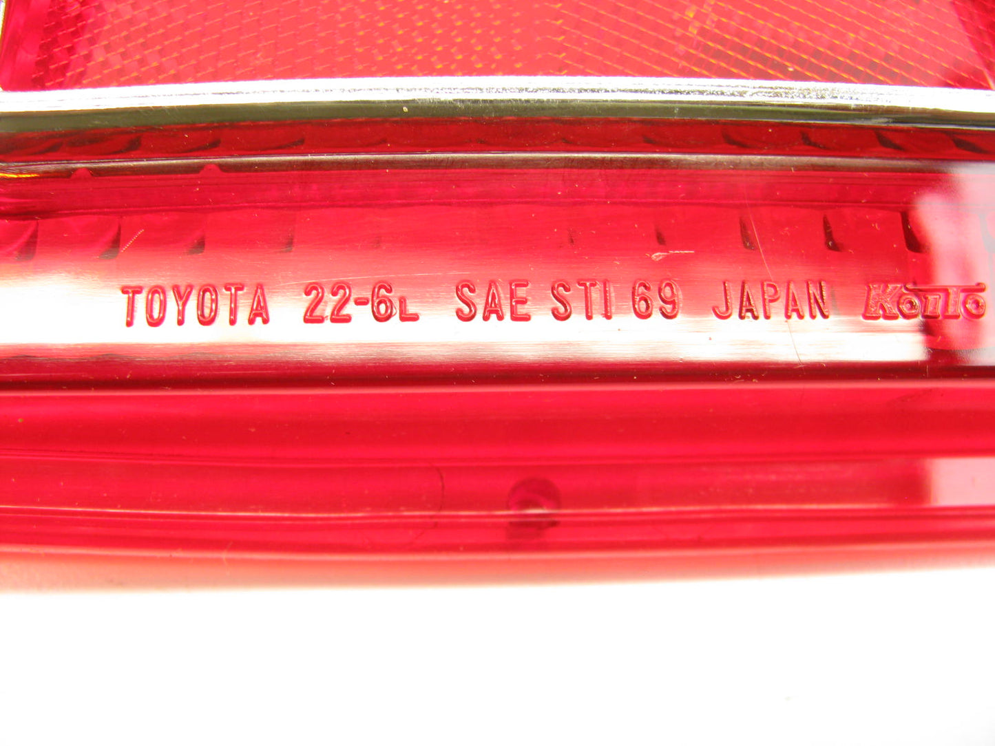 NOS OEM Toyota 81561-22150 Tail Light Tail Lamp Lens 22-6L  1969