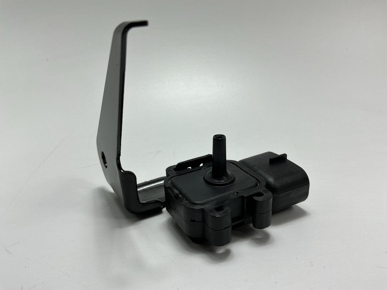 NEW OEM Toyota 89420-02010 MAP Manifold Absolute Pressure Sensor