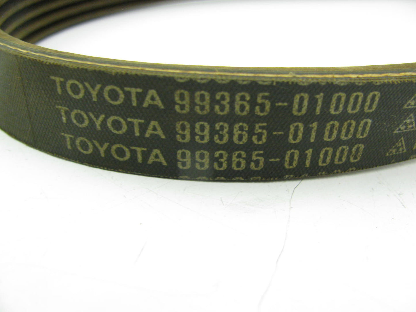 NEW - OEM Toyota 99365-01000 Serpentine Belt