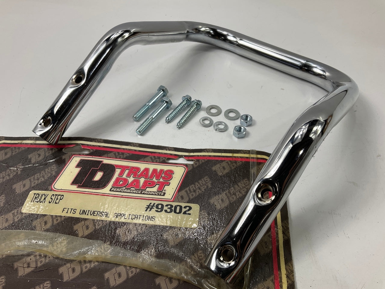 Trans-dapt 9302 Universal Chrome Truck Adjustable Side Step