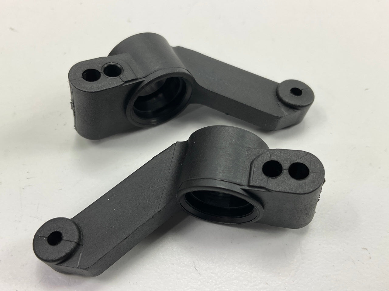 Traxxas 1952 Stub Axle Housings (Pair)