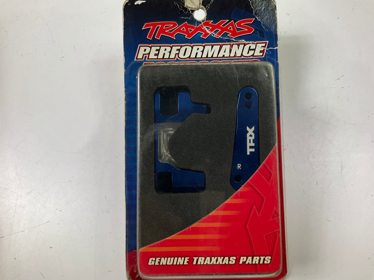 Traxxas 6832X 1/10 Rustler 4x4 VXL * Aluminum Caster Block Set, Blue