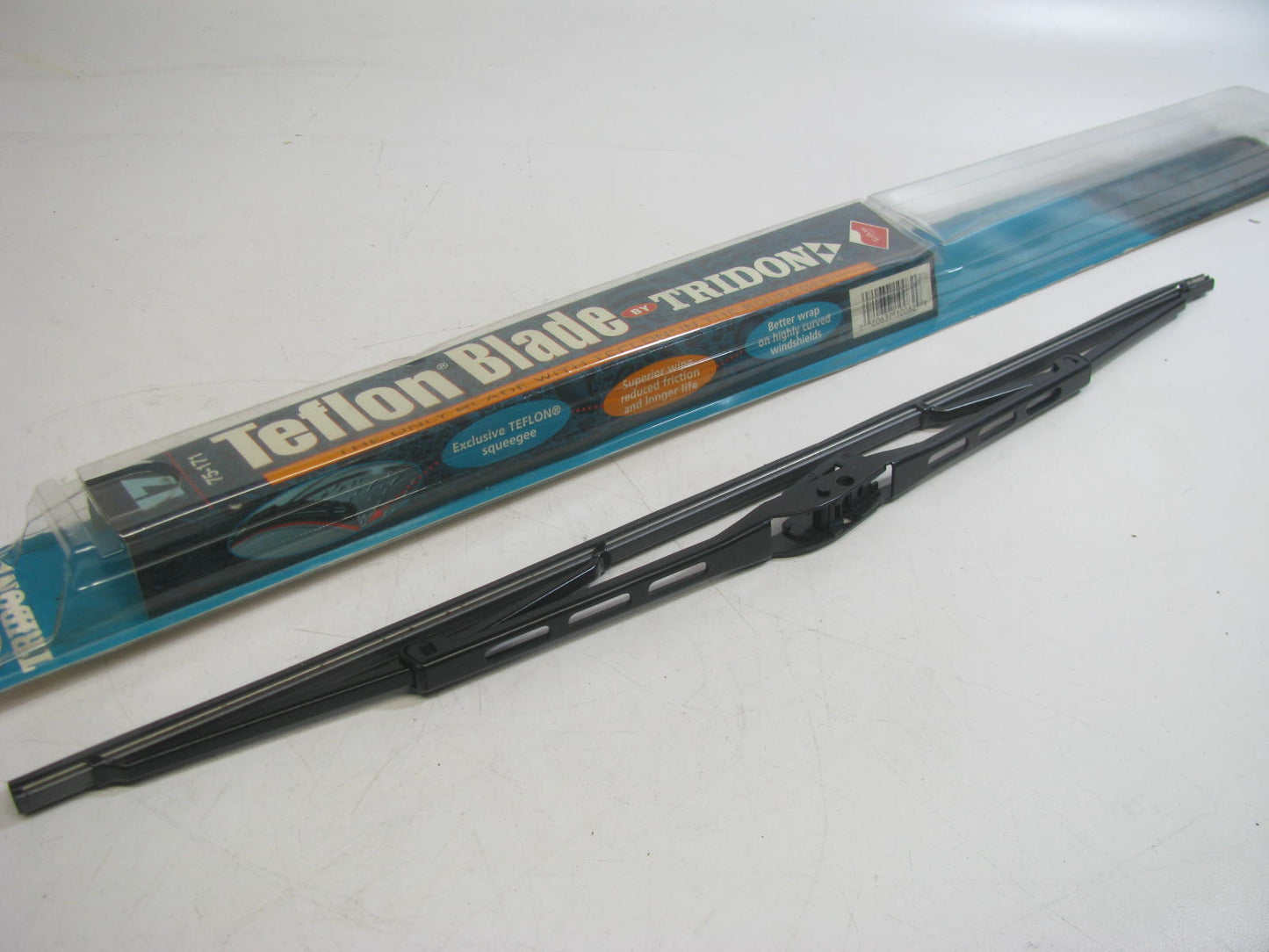 Tridon 75-171 Front Teflon Windshield Wiper Blade - 17''