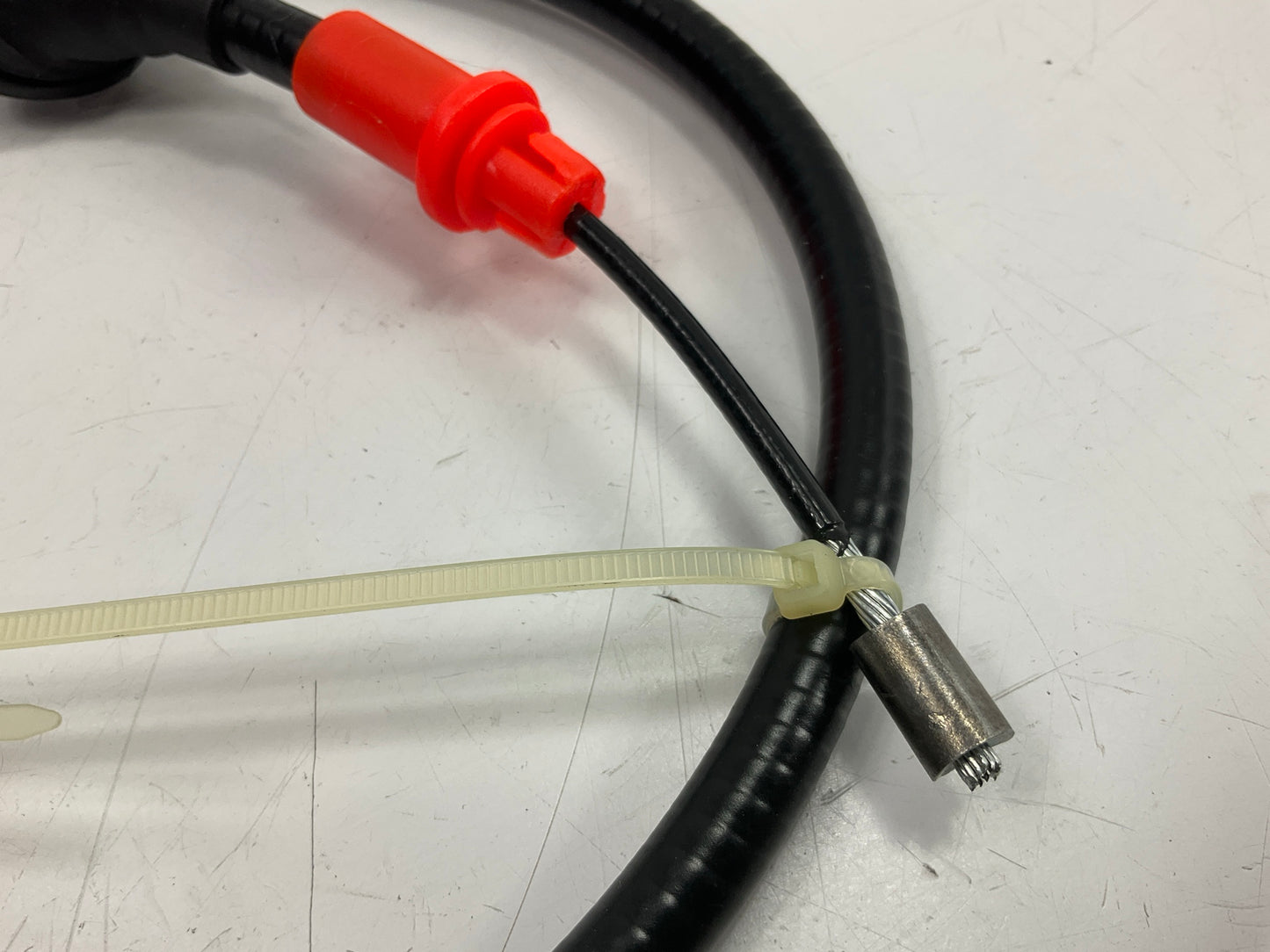 Tru-torque C660395 Front Parking Brake Cable For 2001-2004 Ford Escape, Tribute