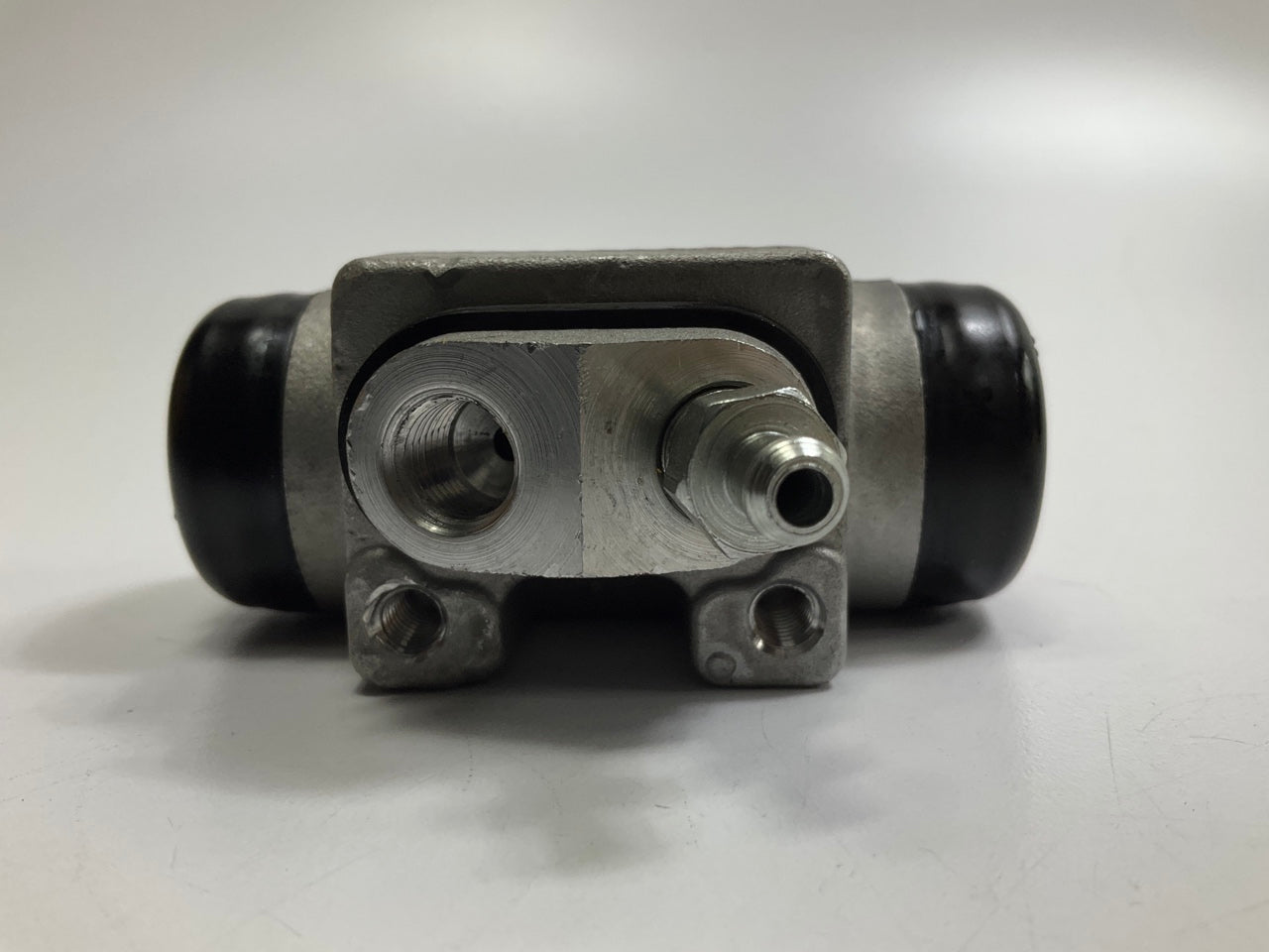 Tru-torque W610012 Rear Right Drum Brake Wheel Cylinder For 2002-2005 Kia Sedona