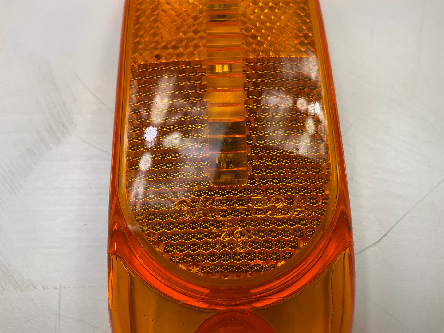 Truck-lite 1265A Clearance Marker Amber Reflector Center Mount Lamp