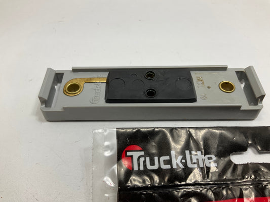 Truck-lite 19720 19 Series, Closed Back Bracket Mount, Gray Polycarbonate