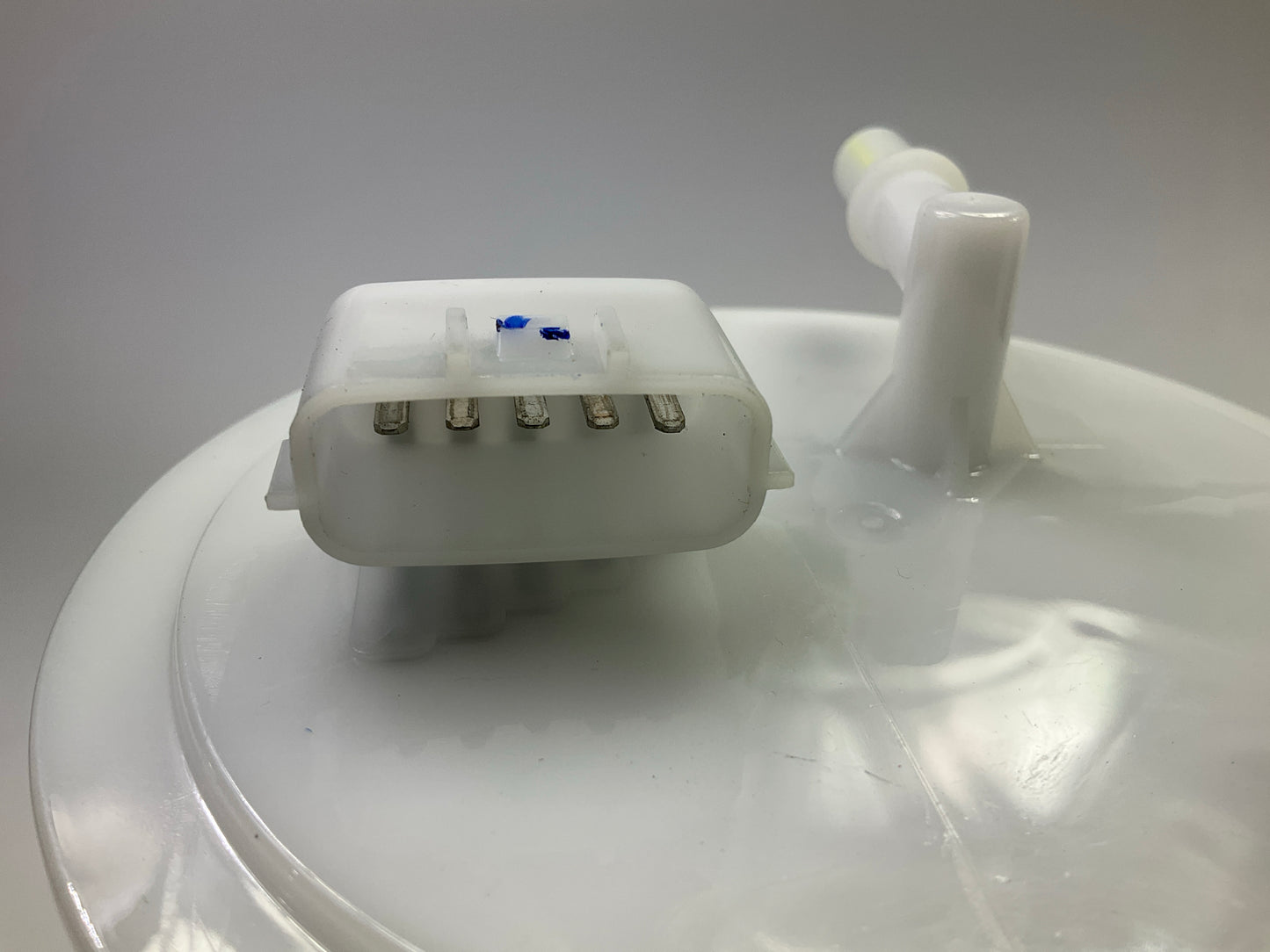 Trugrade B14111058TG Fuel Pump Module For 2002-2004 Nissan Altima