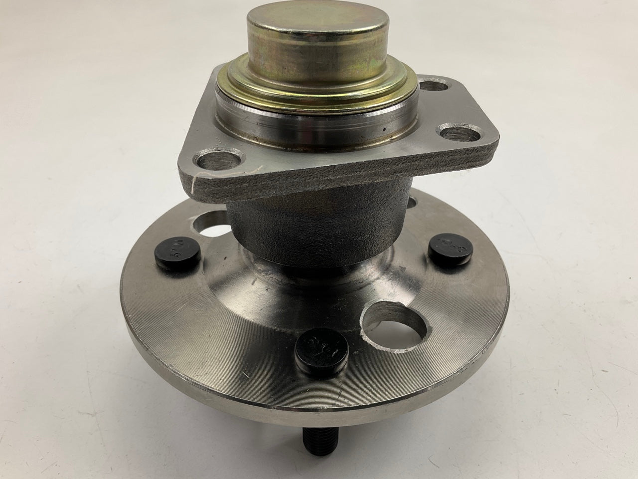Trustar 103000 Rear Wheel Axle Bearing And Hub Assembly