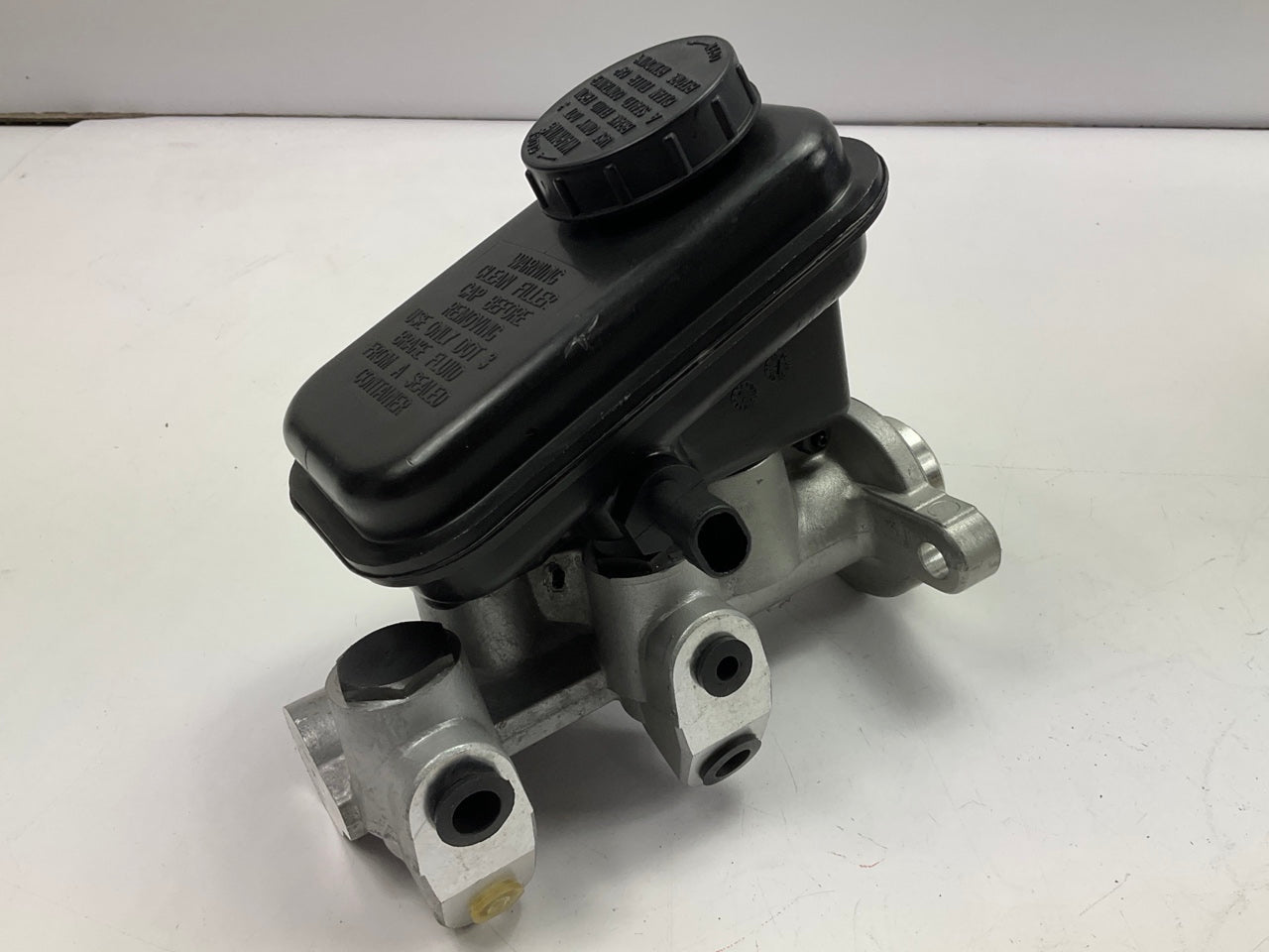 Trustar 22-10082 Brake Master Cylinder