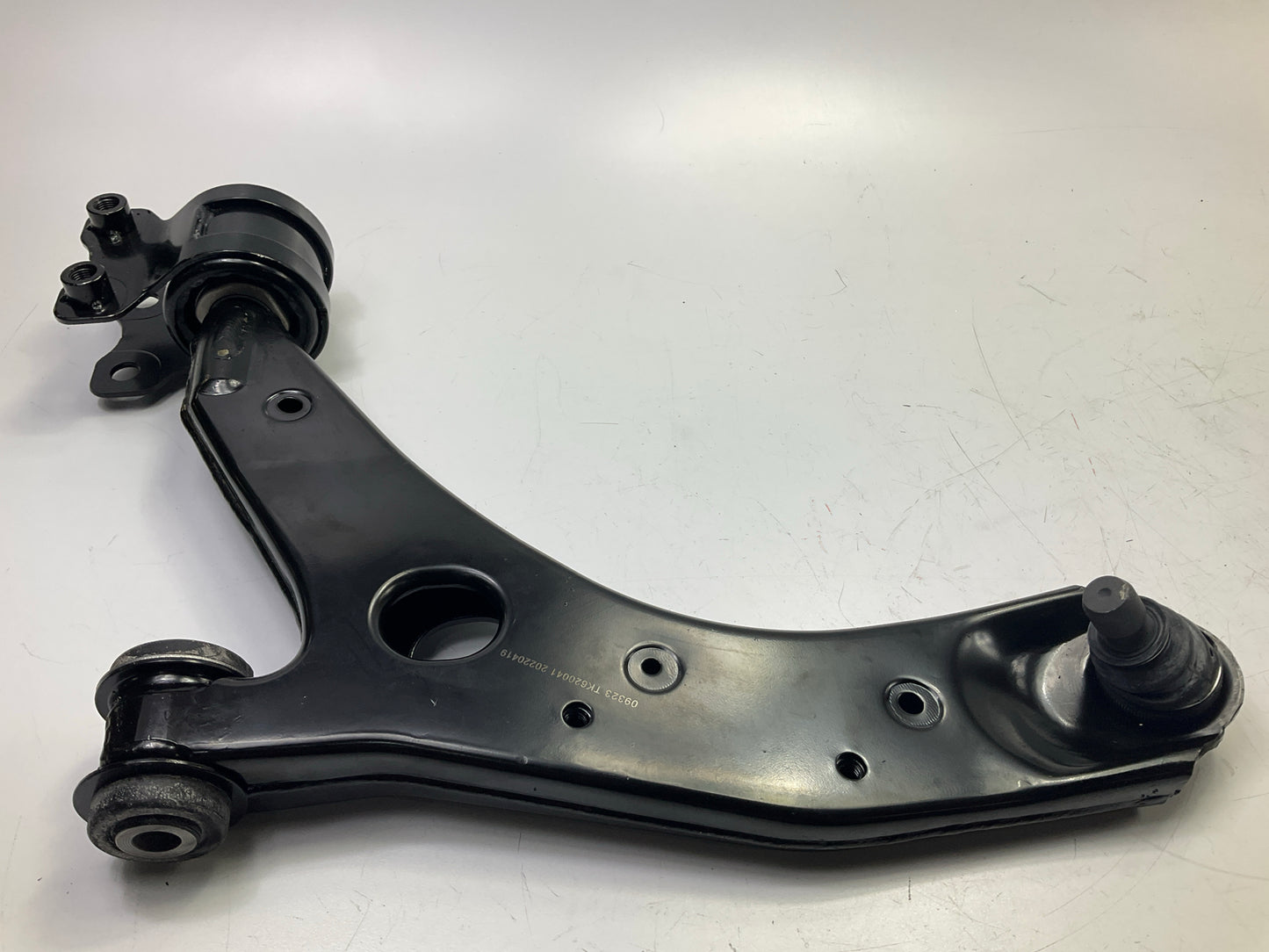 Trustar TK620041 Front Left Lower Suspension Control Arm & Ball Joint