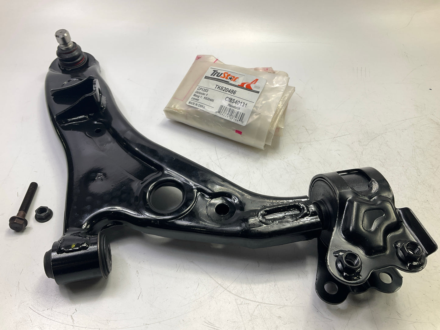 Trustar TK620486 Front Right Lower Suspension Control Arm & Ball Joint