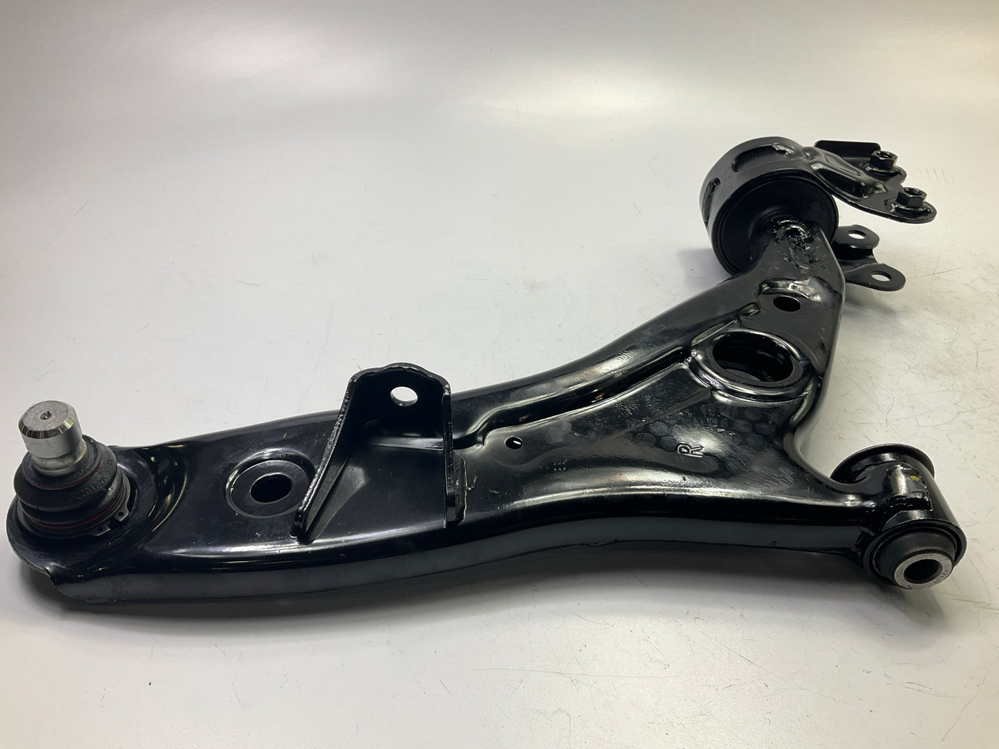 Trustar TK620486 Front Right Lower Suspension Control Arm & Ball Joint