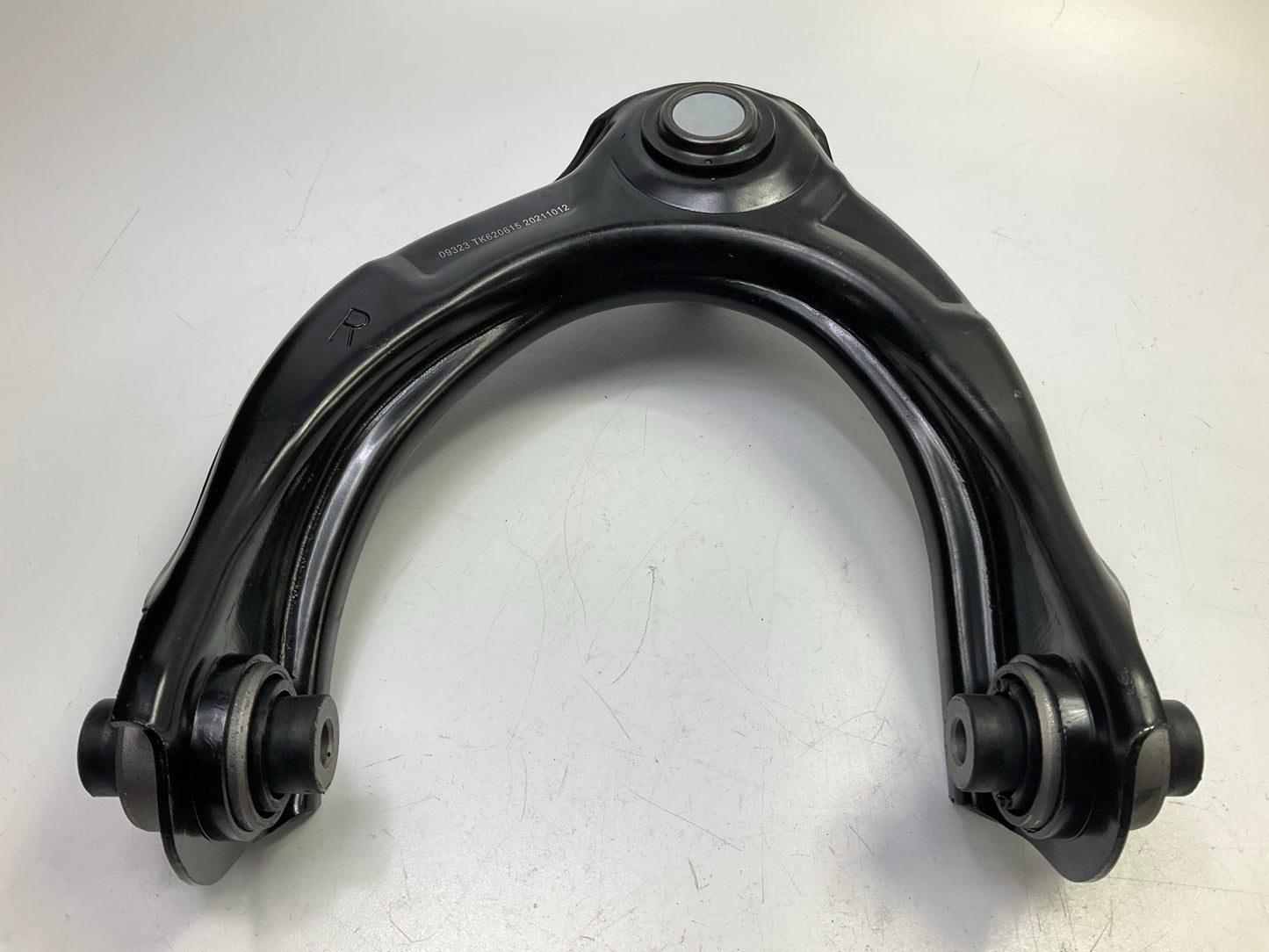 Trustar TK620615 Front Right Upper Suspension Control Arm & Ball Joint
